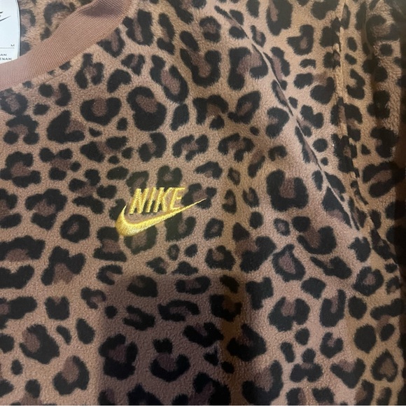 NIKE Sportswear Fleece All Over Animal Print Crew Sweatshirt - Picture 6 of 11